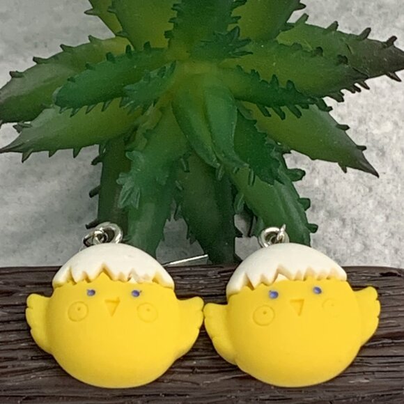Chicken Earring, Egg Earring, Easter Earring, Gift Idea, Easter Basket Gift - Picture 3 of 5